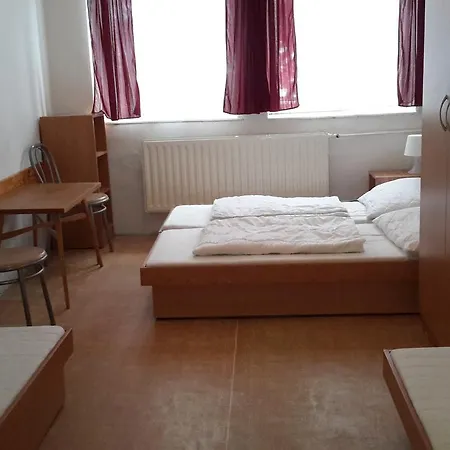 Turistická Zámeček * Hojsova Stráž